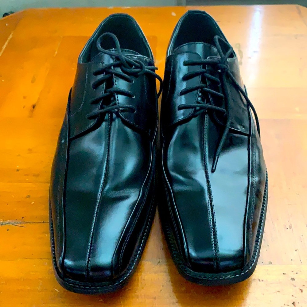 Stacy Adams dress shoes size 9.5 worn once